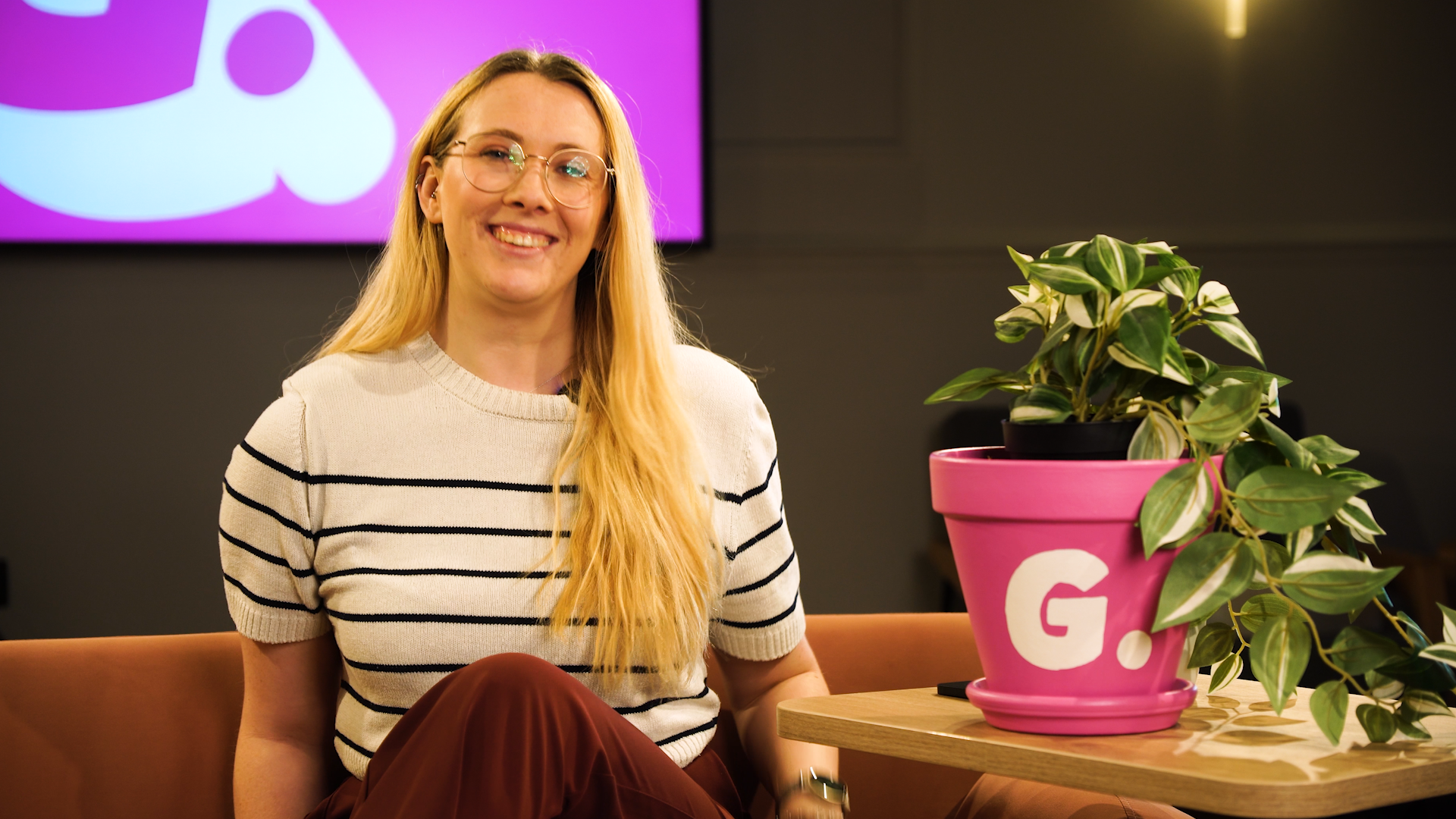 Top 3 tips for attending a networking event alone